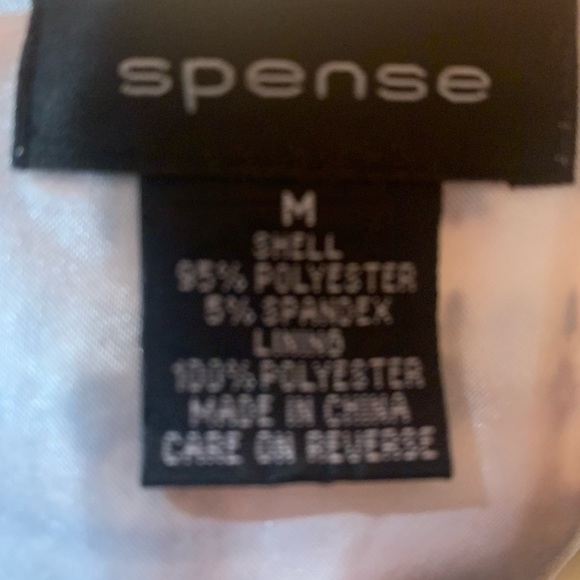 New without tags halter top. - Picture 5 of 5